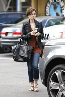 Lily Collins feet photo thumbnail
