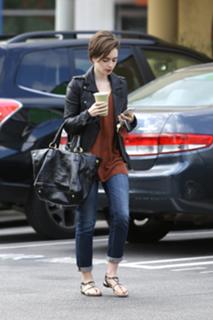 Lily Collins feet photo thumbnail