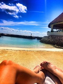 Laura González feet photo thumbnail