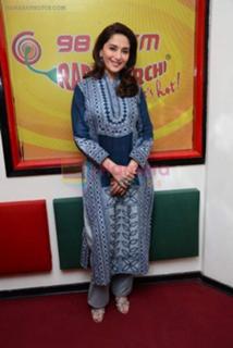 Madhuri Dixit feet photo thumbnail