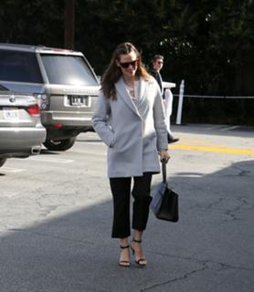 Jennifer Garner feet photo thumbnail