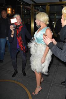 Lady Gaga feet photo thumbnail