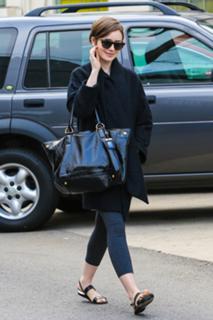 Lily Collins feet photo thumbnail
