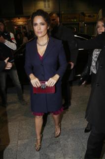 Salma Hayek feet photo thumbnail