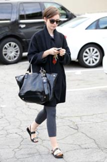 Lily Collins feet photo thumbnail