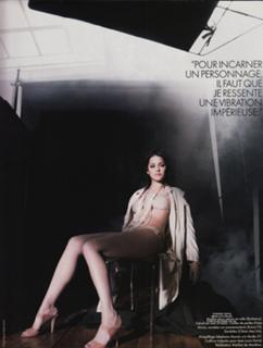 Marion Cotillard feet photo thumbnail