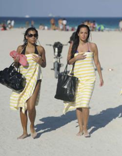 Tulisa feet photo thumbnail