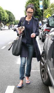 Jordana Brewster feet photo thumbnail