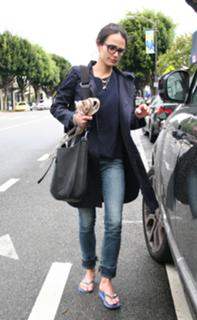Jordana Brewster feet photo thumbnail
