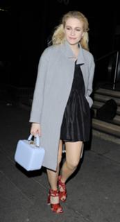 Pixie Lott feet photo thumbnail