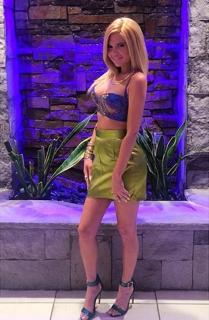 Chanel West Coast feet photo thumbnail