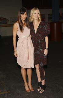 Gwyneth Paltrow feet photo thumbnail
