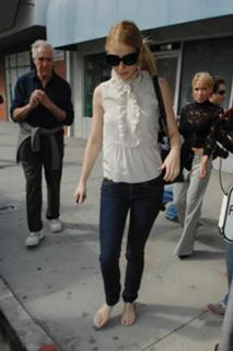 Gwyneth Paltrow feet photo thumbnail
