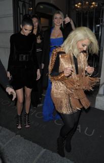 Kendall Jenner feet photo thumbnail
