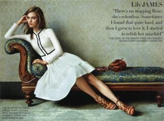 Lily James feet photo thumbnail