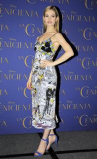 Lily James feet photo thumbnail