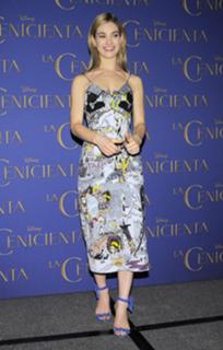 Lily James feet photo thumbnail