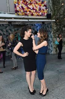 Laura Marano feet photo thumbnail