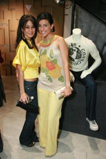 Emmanuelle Chriqui feet photo thumbnail