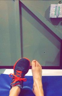 Grace Helbig feet photo thumbnail