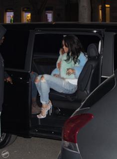 Rihanna feet photo thumbnail