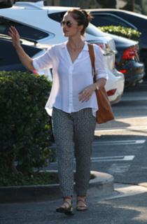 Minka Kelly feet photo thumbnail