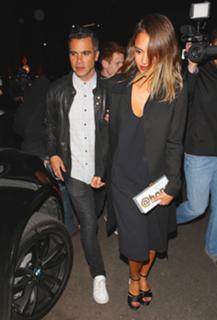 Jessica Alba feet photo thumbnail