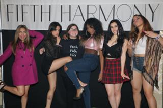 Camila Cabello feet photo 3