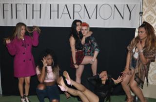 Camila Cabello feet photo thumbnail