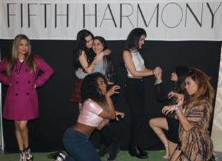 Camila Cabello feet photo thumbnail