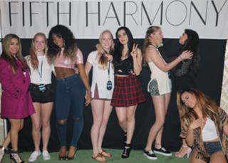 Camila Cabello feet photo thumbnail