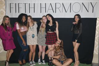 Camila Cabello feet photo thumbnail