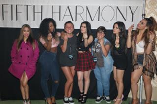 Camila Cabello feet photo thumbnail