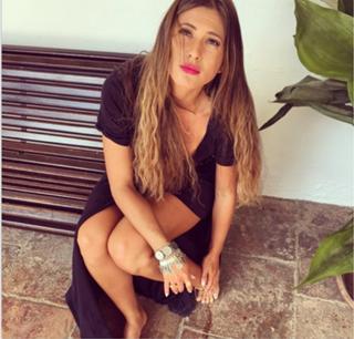 Lívia Andrade feet photo thumbnail