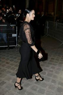 Katy Perry feet photo thumbnail