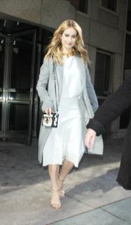 Lily James feet photo thumbnail
