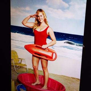 Amy Schumer feet photo thumbnail
