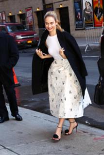 Lily James feet photo thumbnail