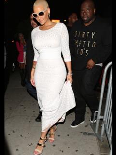 Amber Rose feet photo thumbnail