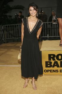 Emmanuelle Chriqui feet photo thumbnail