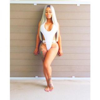 Blac Chyna feet photo thumbnail