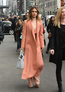 Jessica Alba feet photo thumbnail