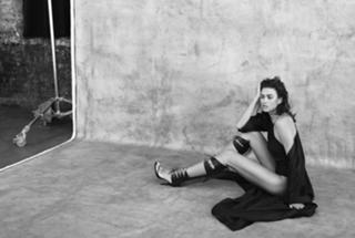 Irina Shayk feet photo thumbnail