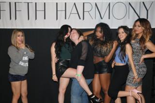 Camila Cabello feet photo thumbnail