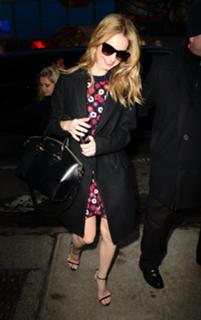 Lily James feet photo thumbnail