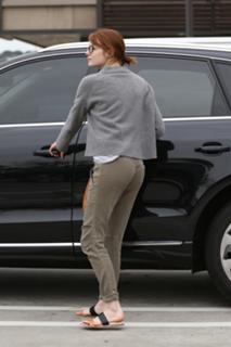 Emma Stone feet photo thumbnail