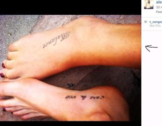 Phoebe Tonkin feet photo thumbnail