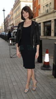 Gemma Arterton feet photo thumbnail