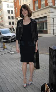 Gemma Arterton feet photo thumbnail