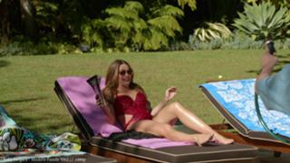 Sofía Vergara feet photo thumbnail